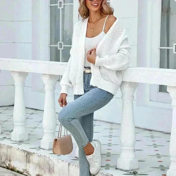 White Casual Women's Long Sleeve Minimalist Cardigan - Picture 1 of 5